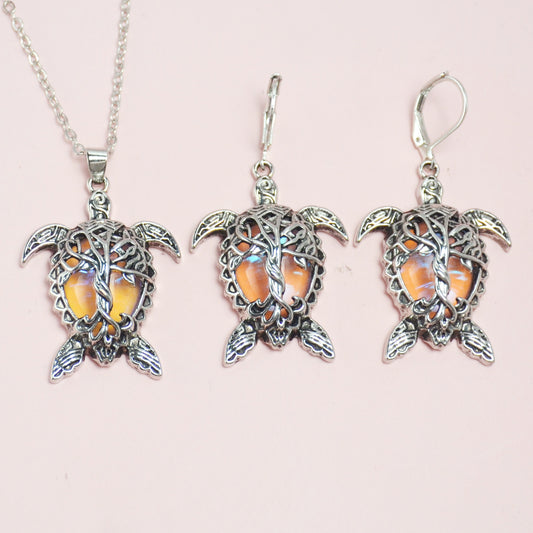 3-Piece Turtle Jewelry Set – Necklace & Earrings