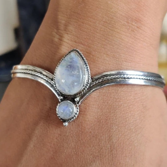 Vintage Bohemian Moonstone Bangle – Adjustable Handcrafted Bracelet